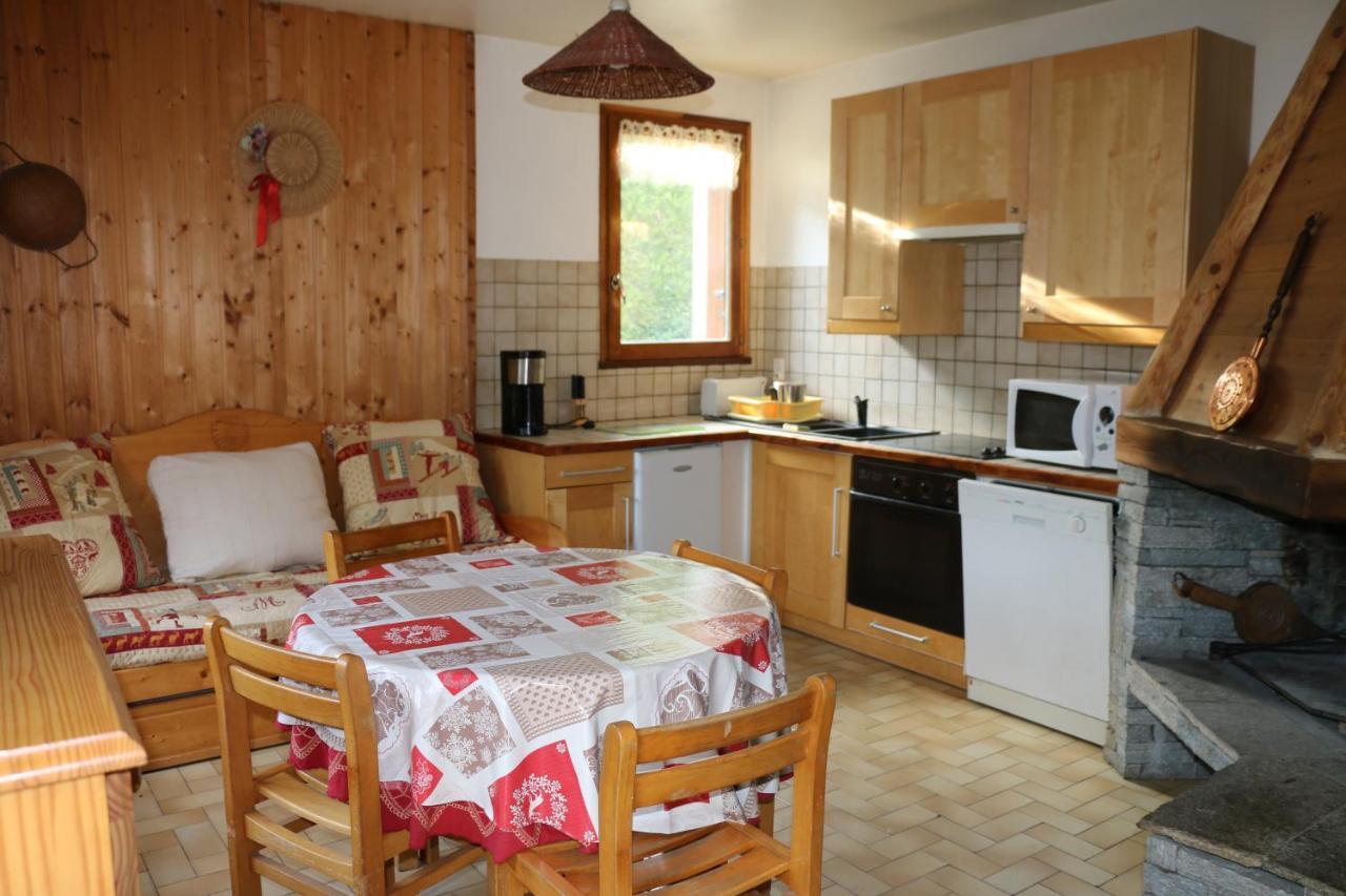 Chalet Avec Jardin ブール・サン・モーリス エクステリア 写真